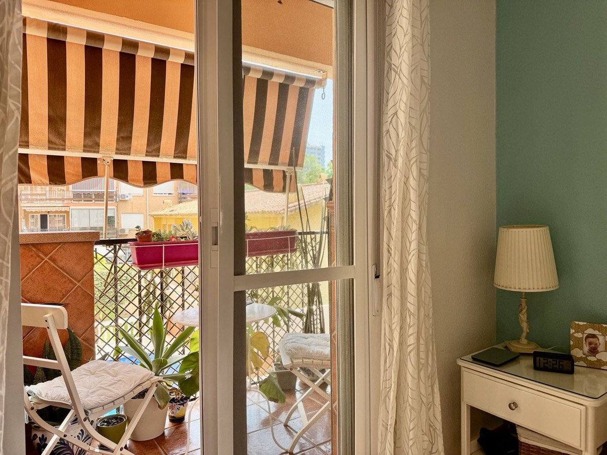 2 Bed Middle Floor Apartment in Los Boliches