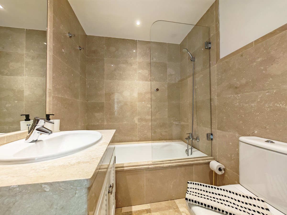 2 Bed Ground Floor Apartment in La Mairena
