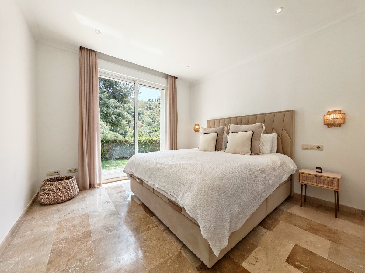 2 Bed Ground Floor Apartment in La Mairena