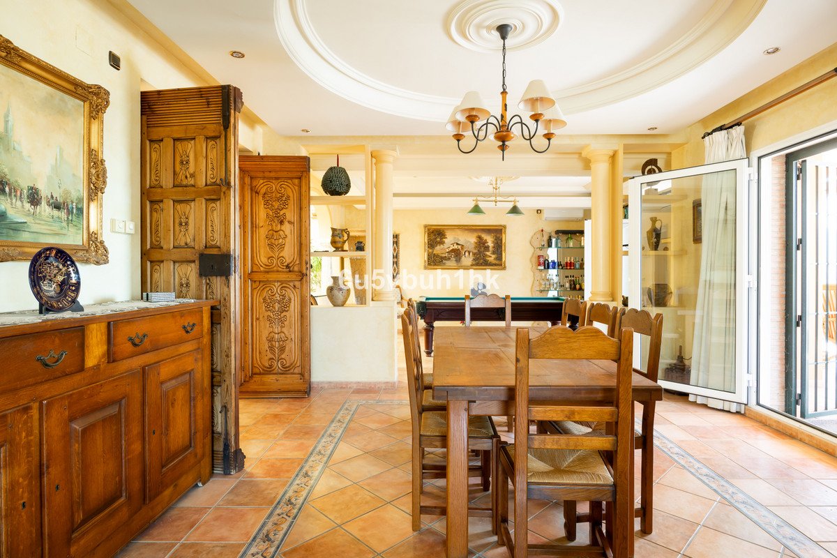 5 Bed Finca - Cortijo in Almogía