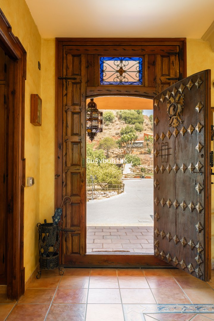 5 Bed Finca - Cortijo in Almogía
