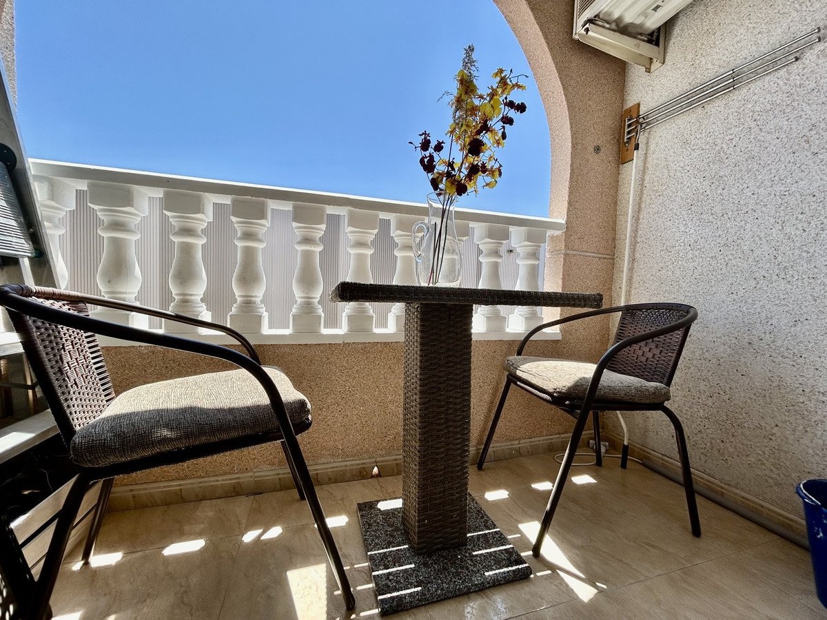 1 Bed Ground Floor Apartment in Torrevieja