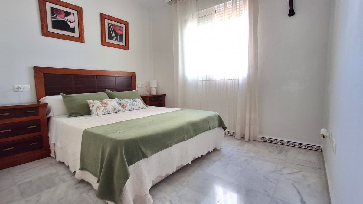 2 Bed Ground Floor Apartment in Playa de los Locos