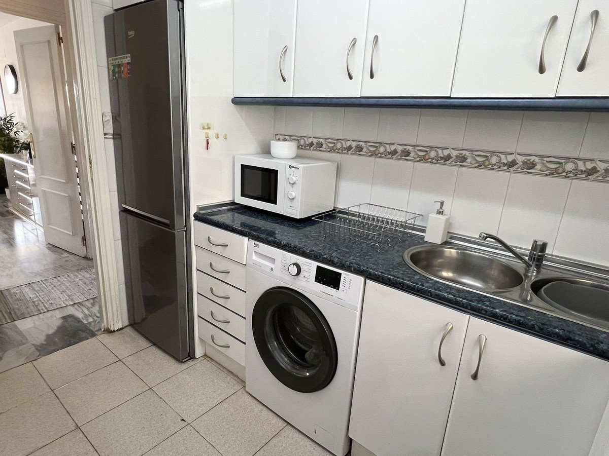 2 Bed Middle Floor Apartment in Riviera del Sol