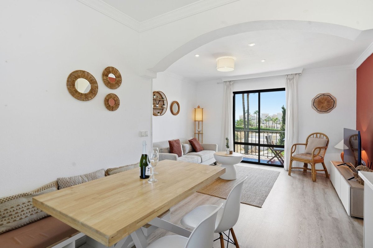 2 Bed Top Floor Apartment in El Chaparral