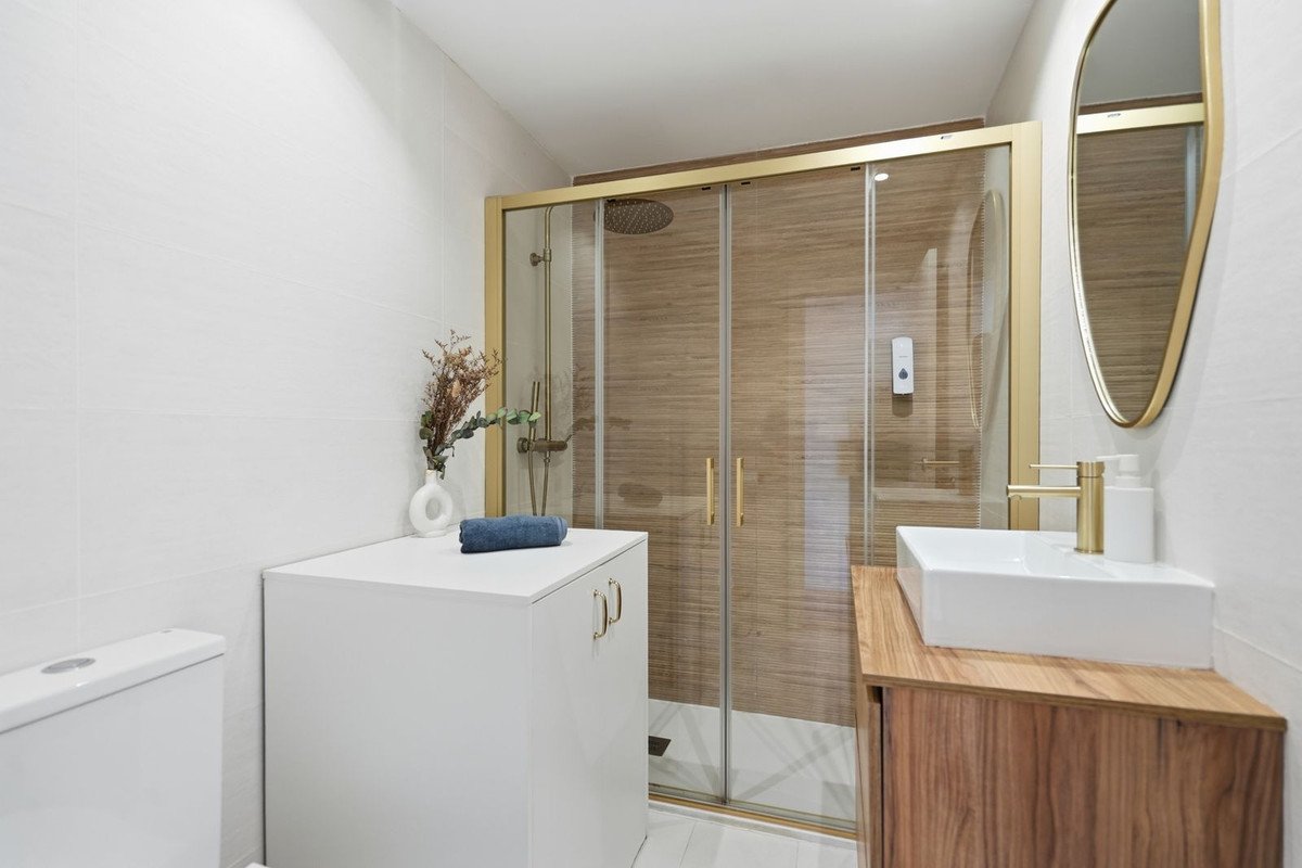 2 Bed Top Floor Apartment in El Chaparral