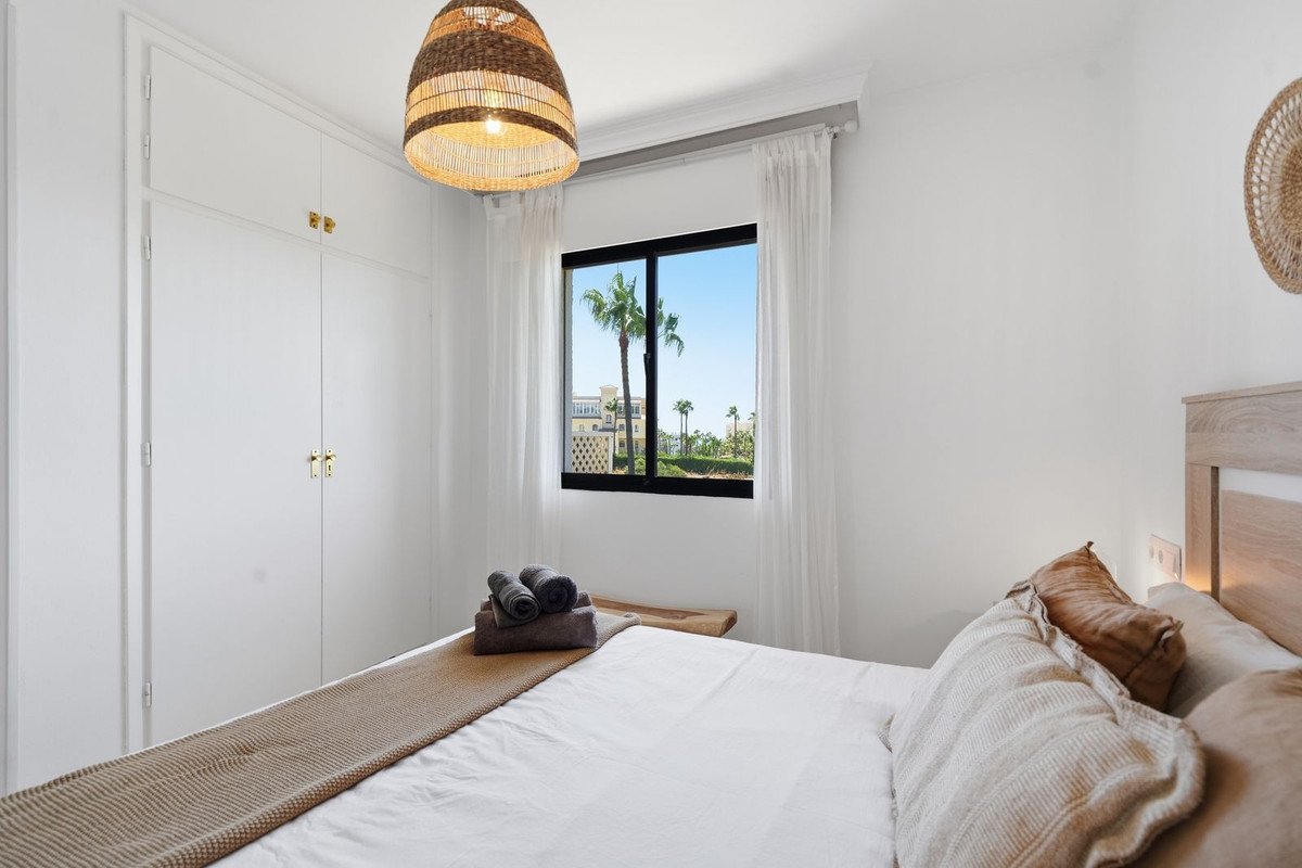 2 Bed Top Floor Apartment in El Chaparral