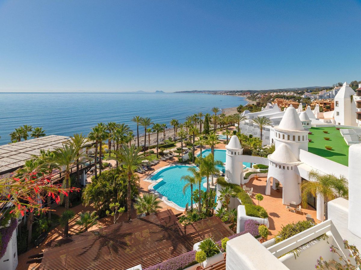 3 Bed Ground Floor Apartment in Estepona