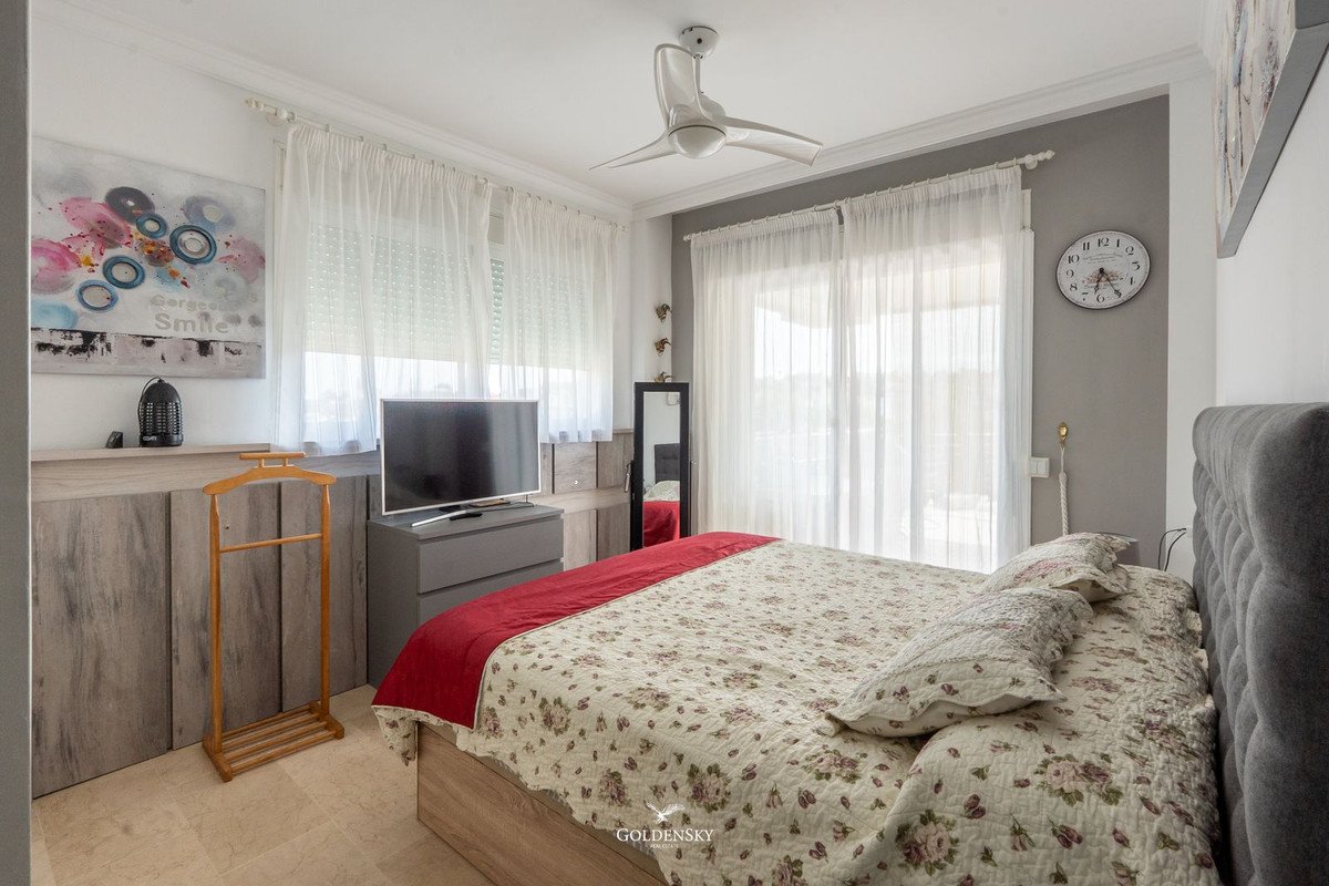 3 Bed Middle Floor Apartment in Riviera del Sol