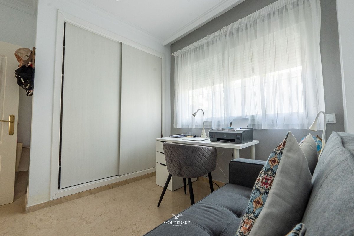 3 Bed Middle Floor Apartment in Riviera del Sol
