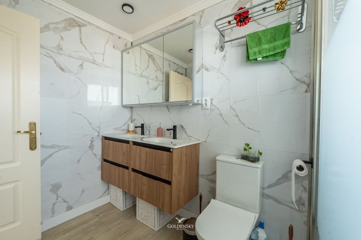 3 Bed Middle Floor Apartment in Riviera del Sol