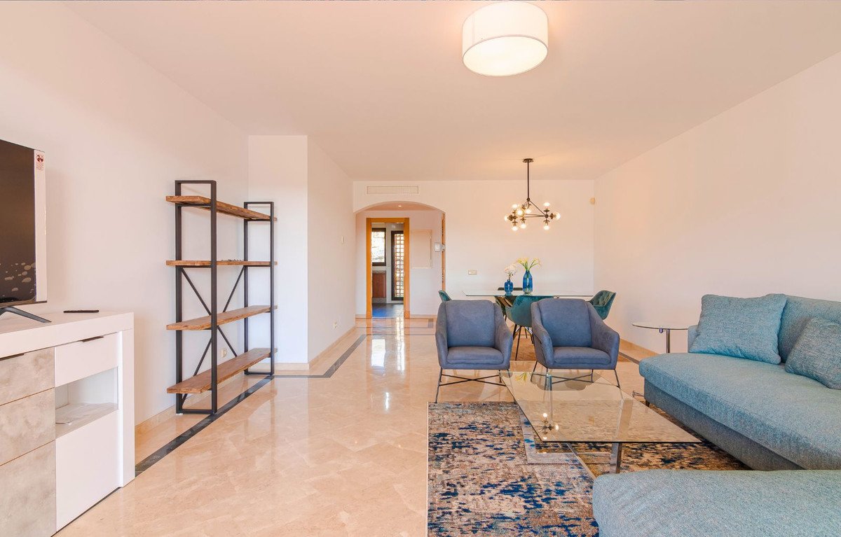 3 Bed Middle Floor Apartment in Casares Playa