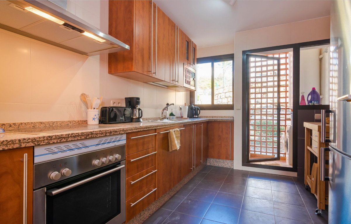 3 Bed Middle Floor Apartment in Casares Playa