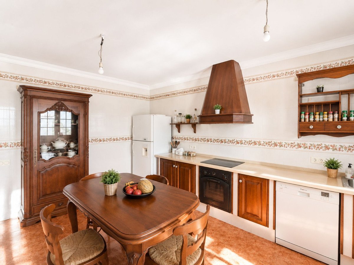3 Bed Detached Villa in Estepona