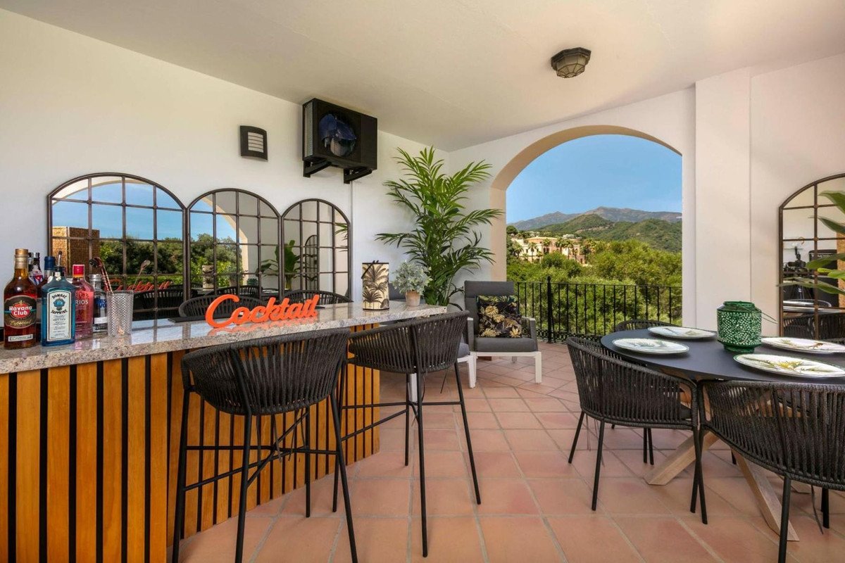 4 Bed Detached Villa in Benahavís