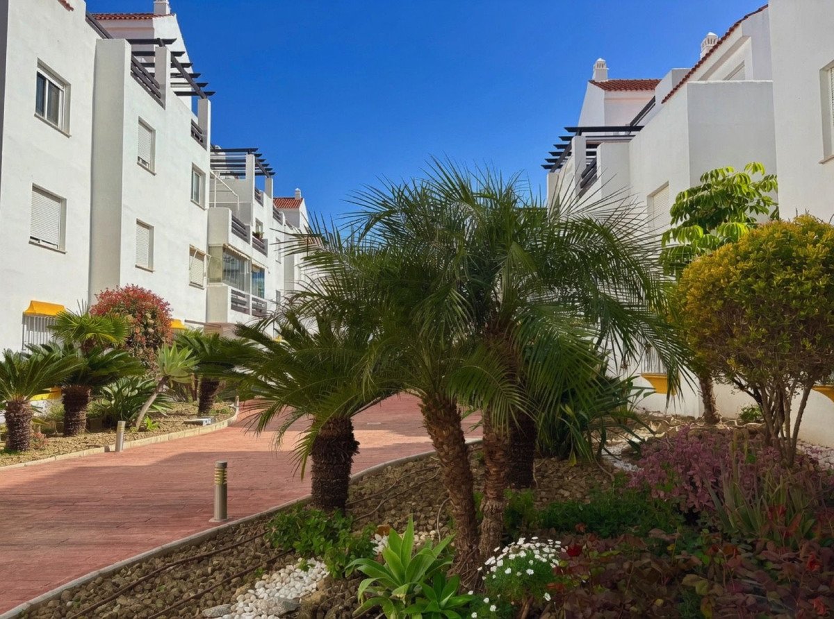 2 Bed Penthouse Duplex in Valle Romano