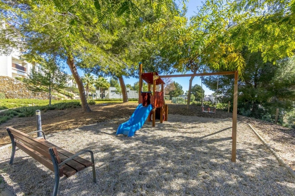 2 Bed Penthouse in Las Colinas Golf