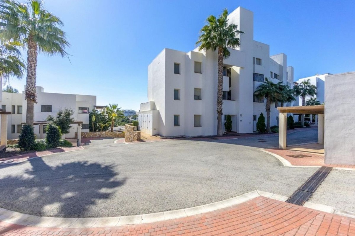 2 Bed Penthouse in Las Colinas Golf