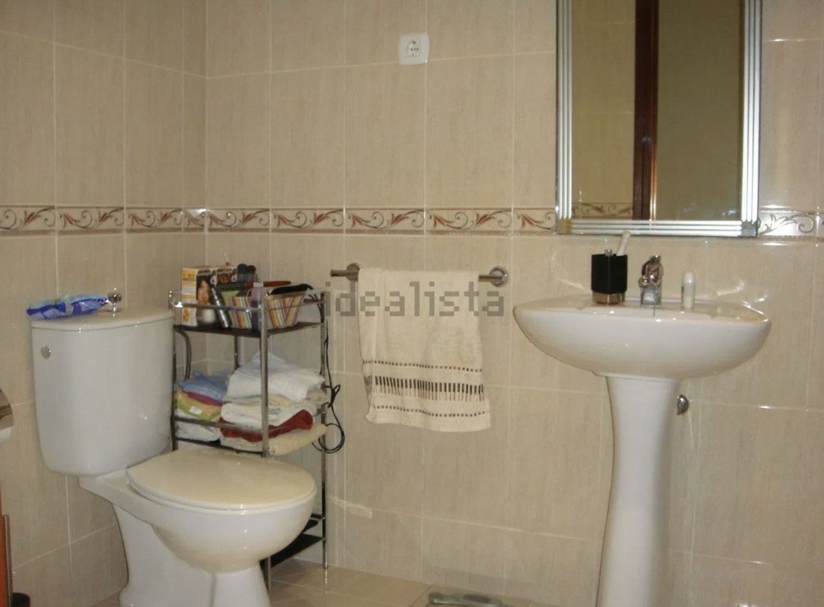3 Bed Middle Floor Apartment in Chilches