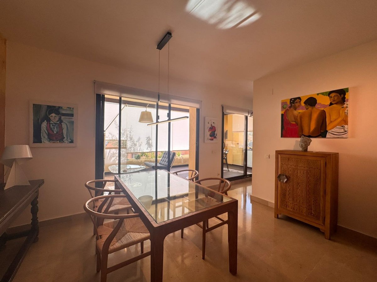 2 Bed Middle Floor Apartment in Manilva