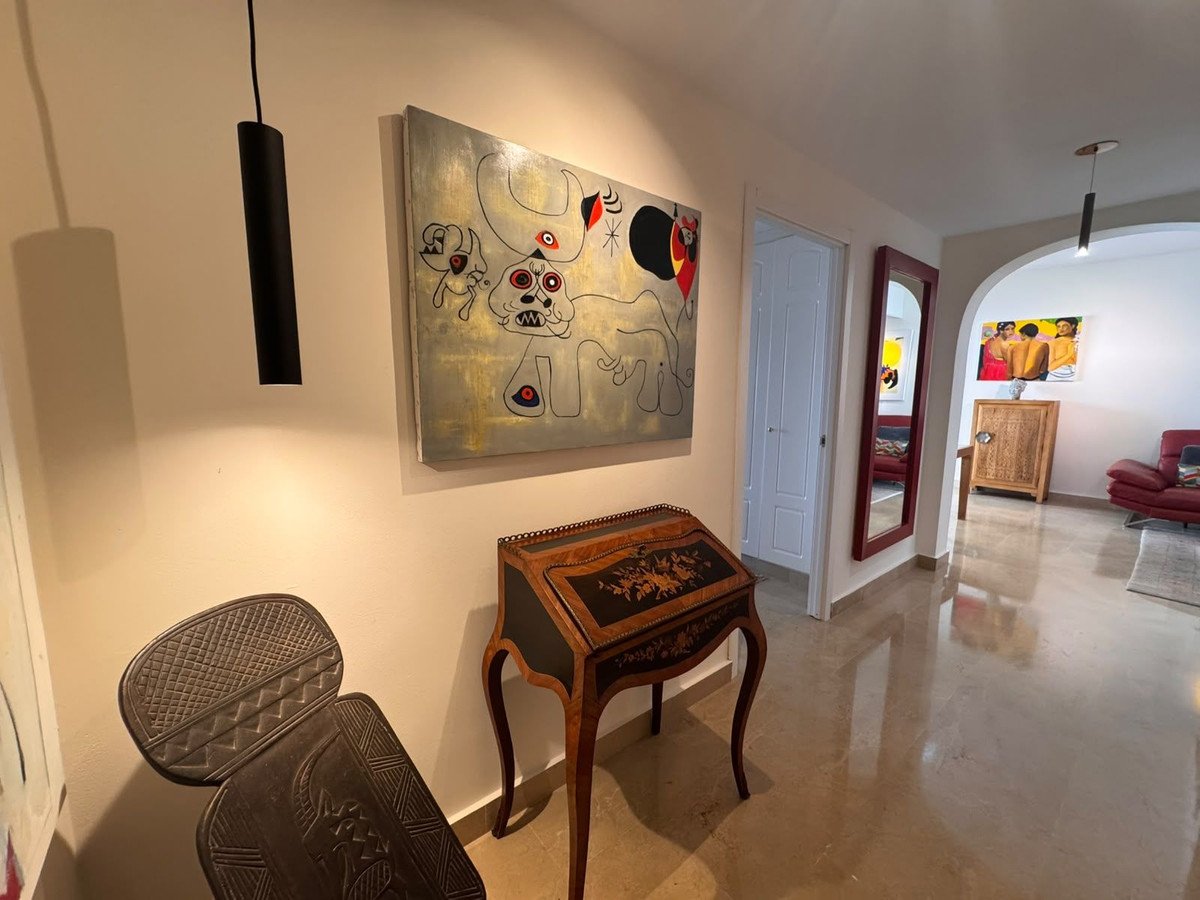 2 Bed Middle Floor Apartment in Manilva