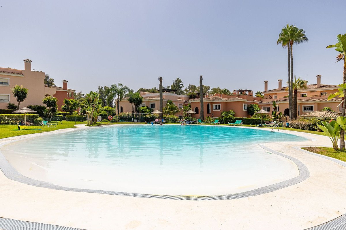 2 Bed Ground Floor Apartment in Cancelada