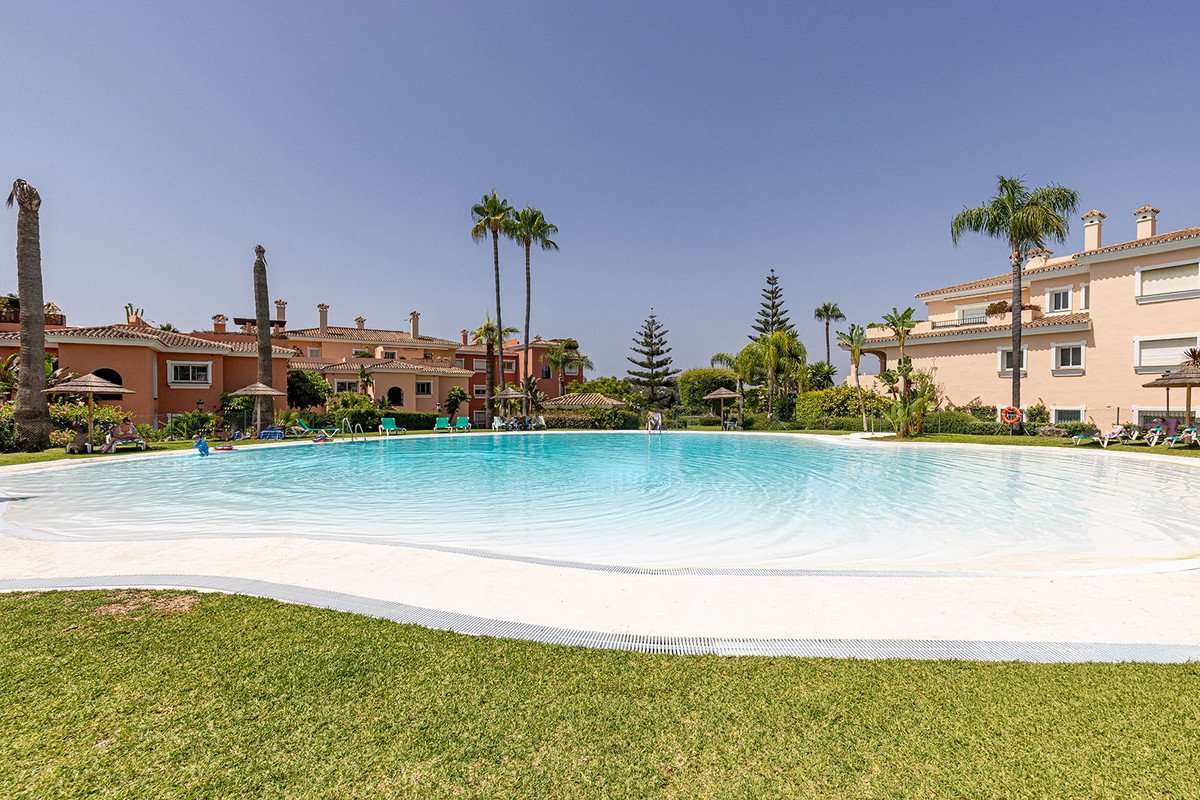 2 Bed Ground Floor Apartment in Cancelada