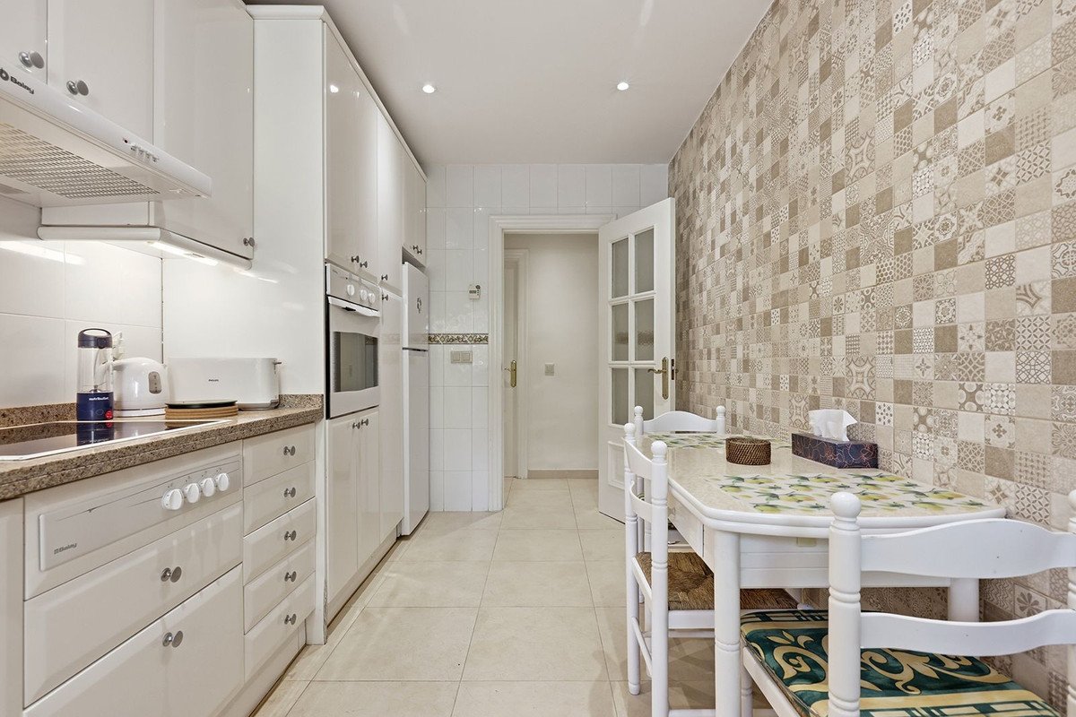 2 Bed Ground Floor Apartment in Cancelada