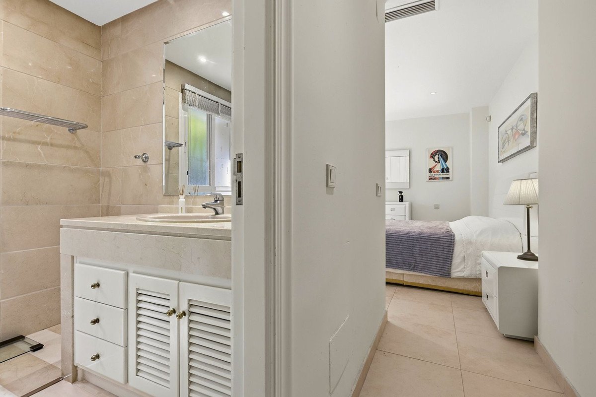 2 Bed Ground Floor Apartment in Cancelada