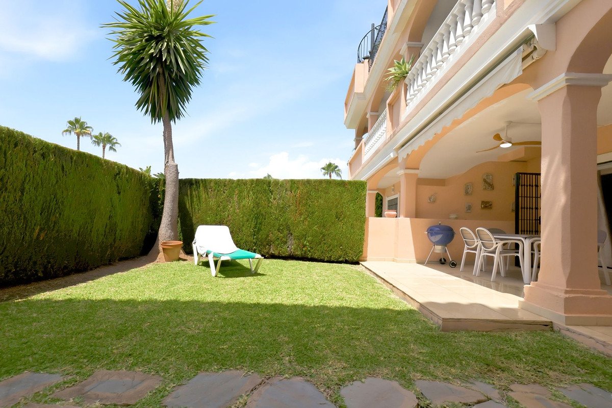 2 Bed Ground Floor Apartment in Cancelada