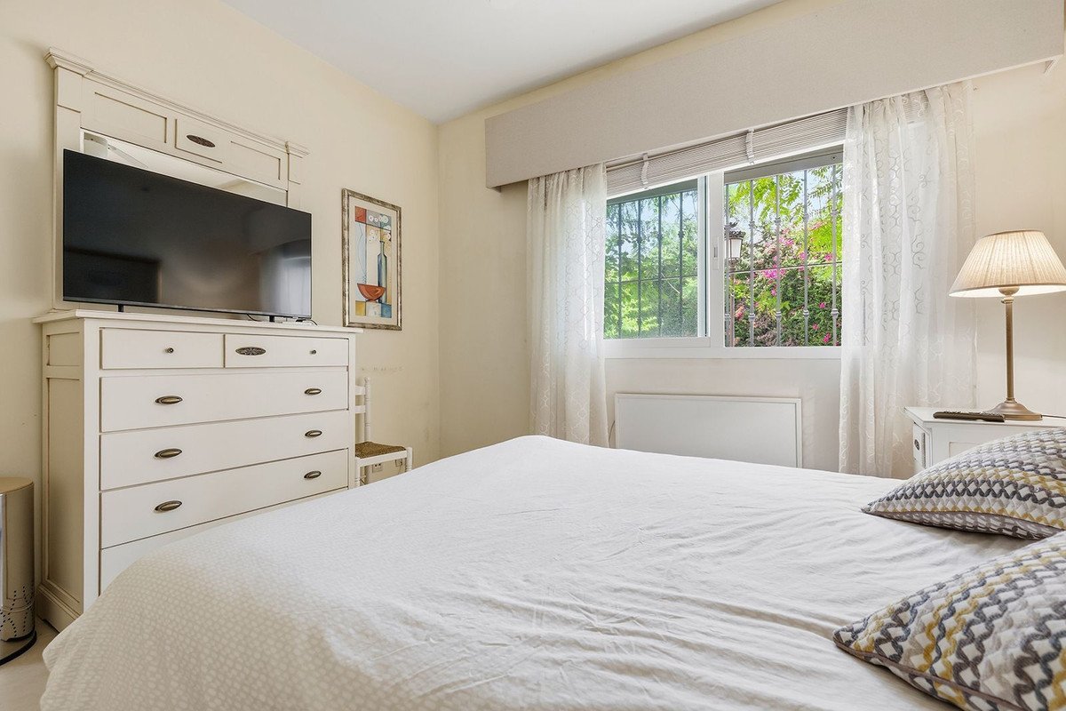 2 Bed Ground Floor Apartment in Cancelada