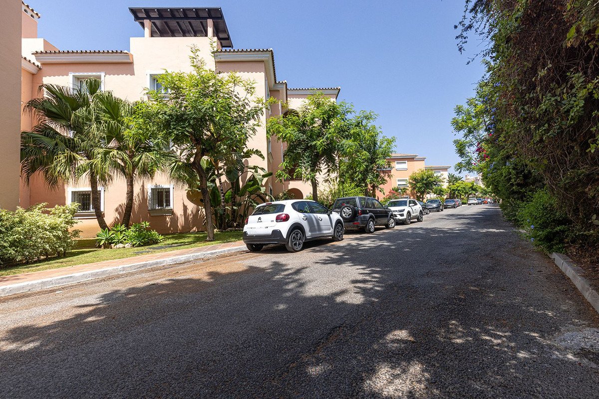 2 Bed Ground Floor Apartment in Cancelada