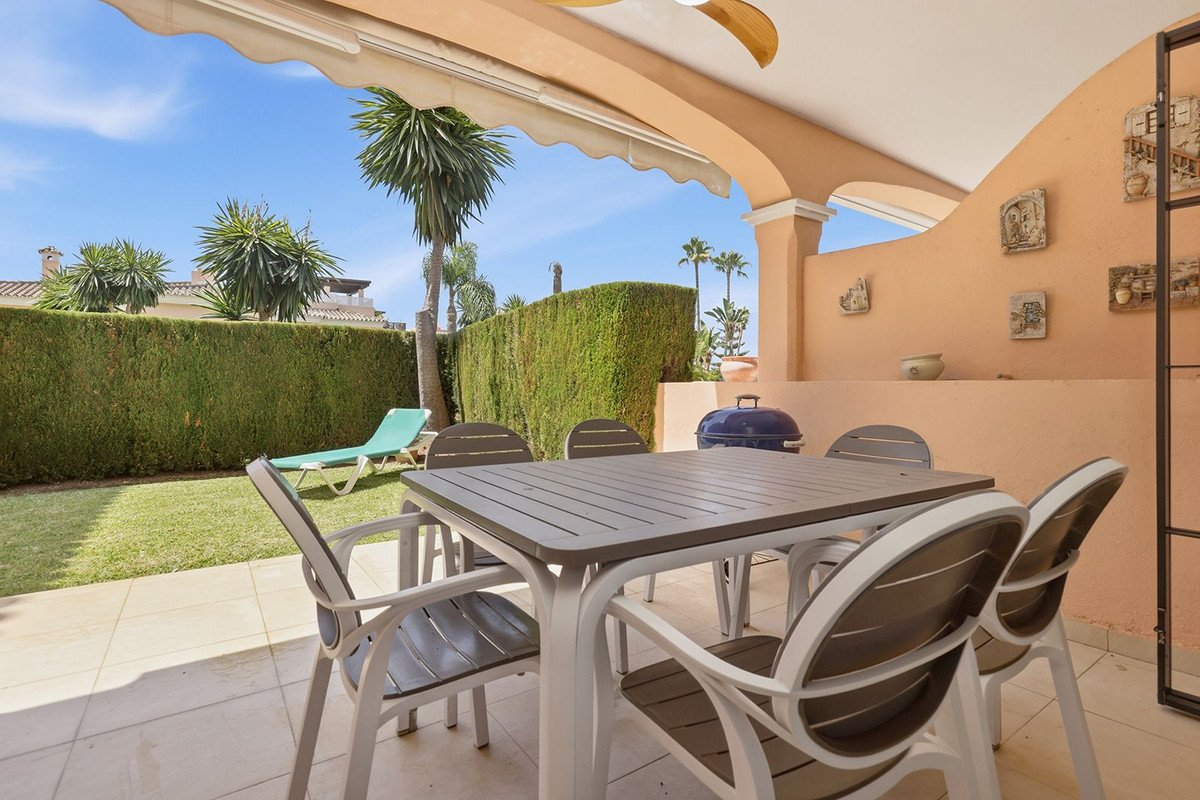 2 Bed Ground Floor Apartment in Cancelada