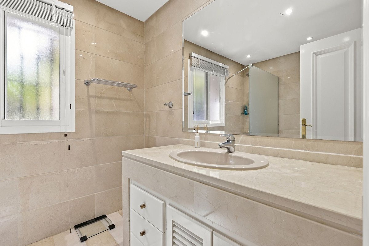 2 Bed Ground Floor Apartment in Cancelada