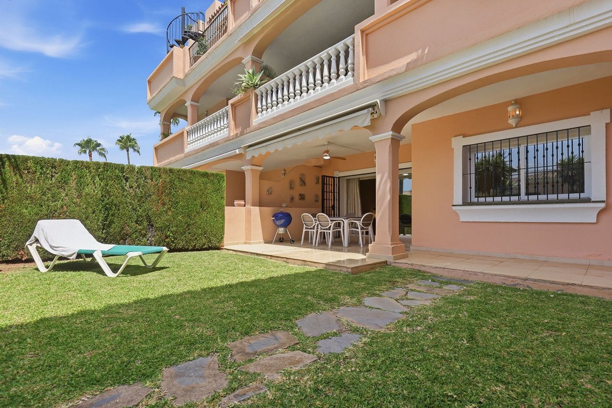2 Bed Ground Floor Apartment in Cancelada