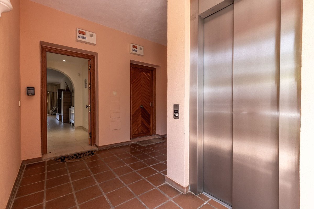 2 Bed Ground Floor Apartment in Cancelada