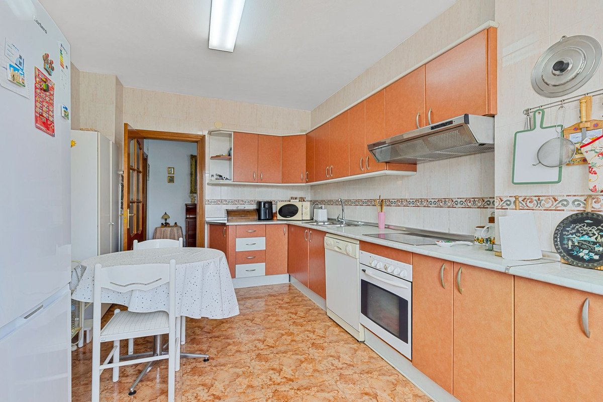 4 Bed Top Floor Apartment in Málaga Centro