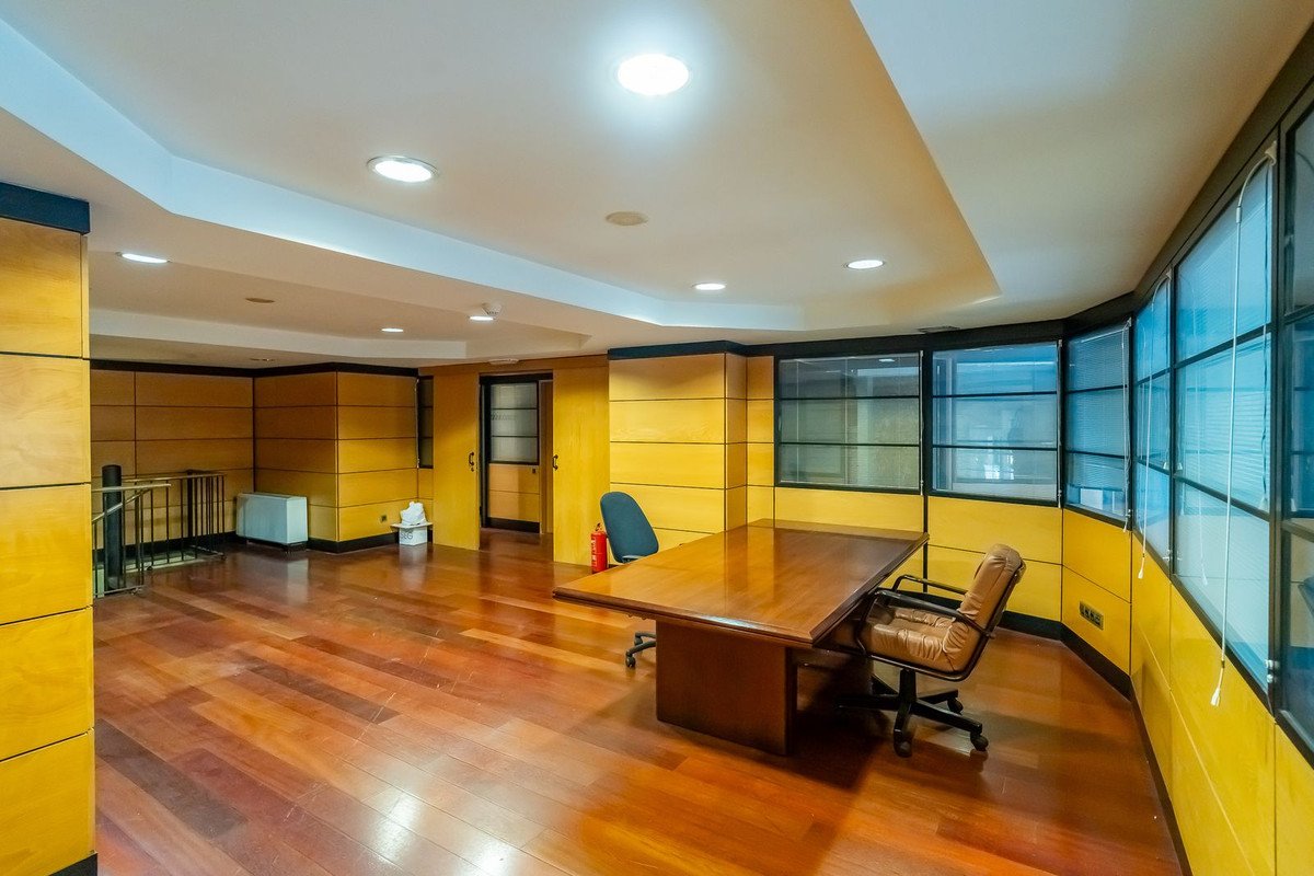 9 Bed Commercial Premises in Marbella