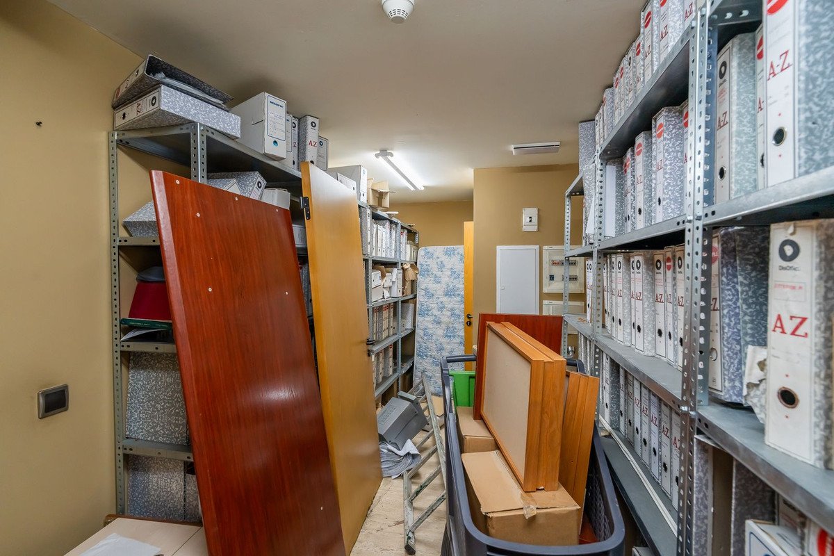 9 Bed Commercial Premises in Marbella