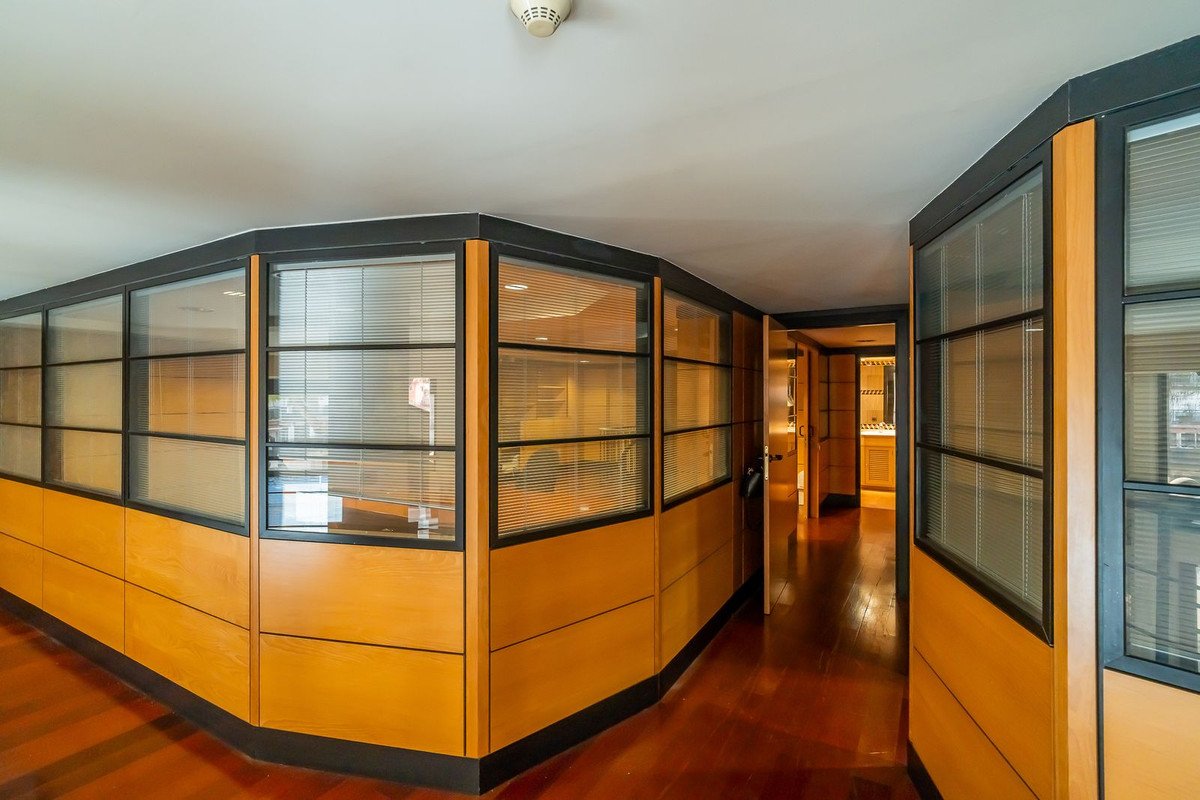 9 Bed Commercial Premises in Marbella