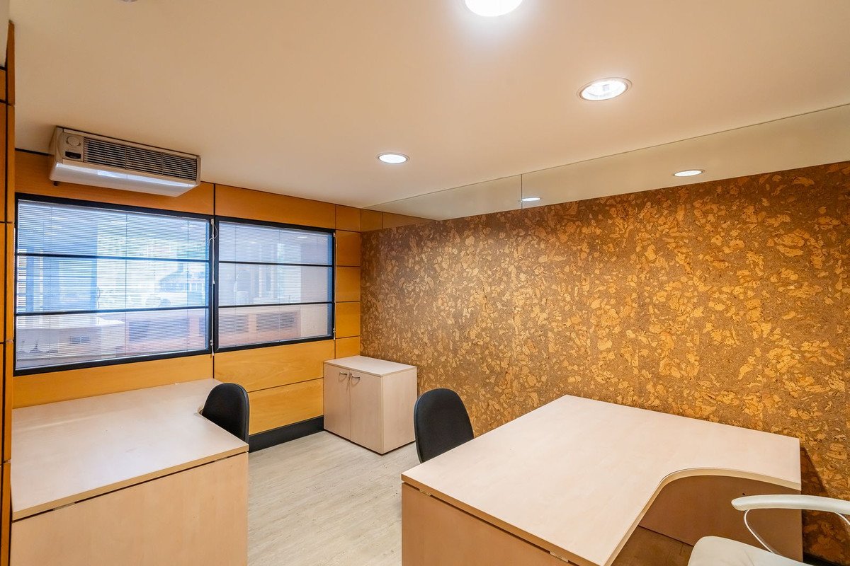 9 Bed Commercial Premises in Marbella
