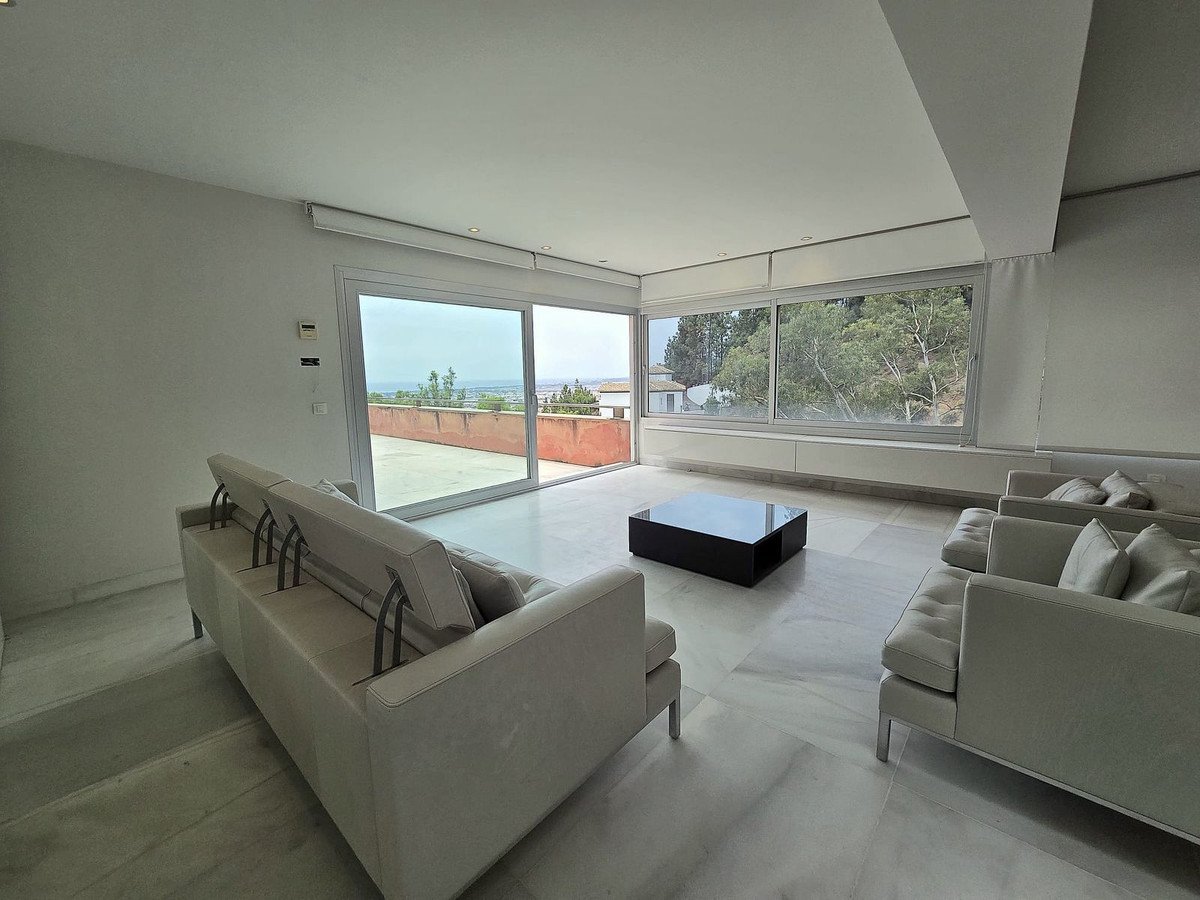 6 Bed Detached Villa in Málaga