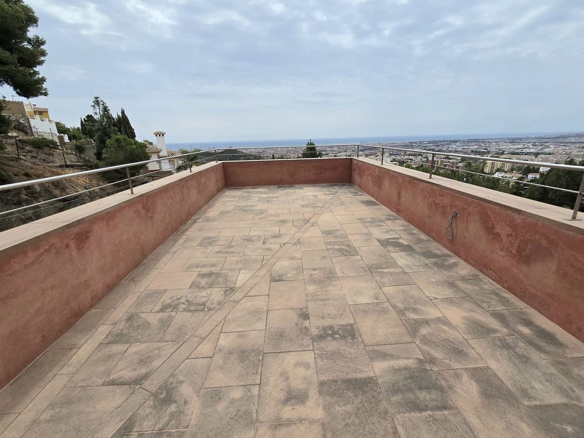 6 Bed Detached Villa in Málaga