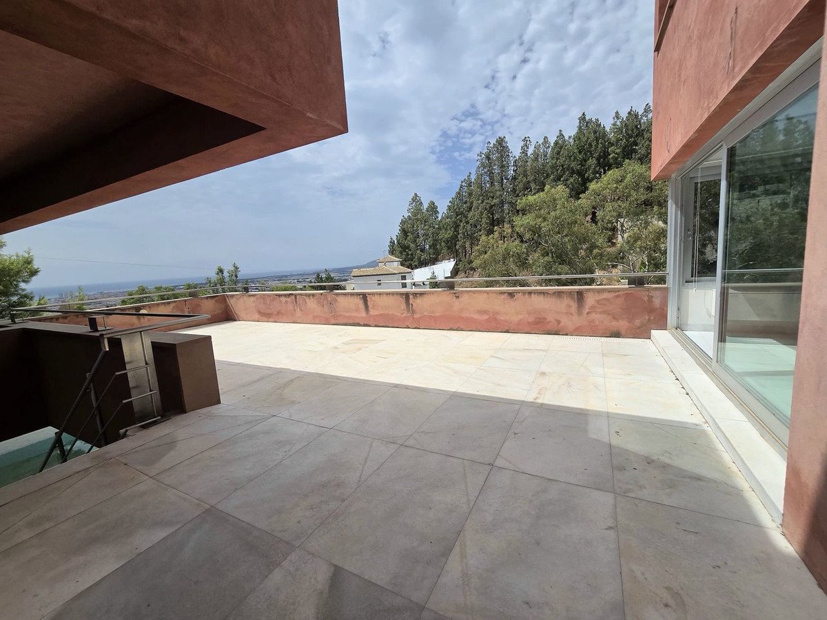 6 Bed Detached Villa in Málaga