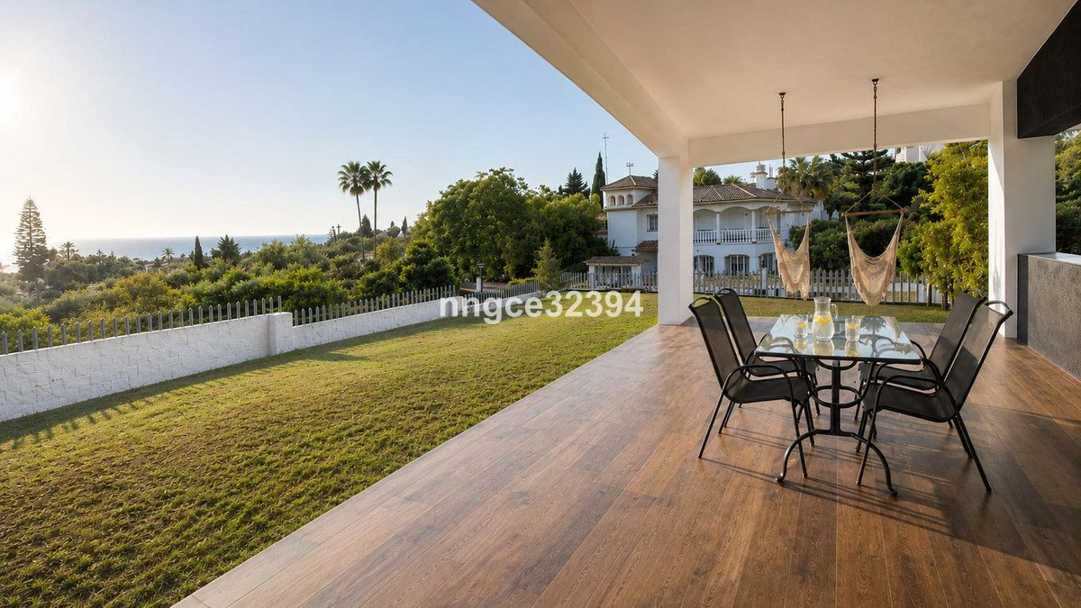 5 Bed Detached Villa in New Golden Mile