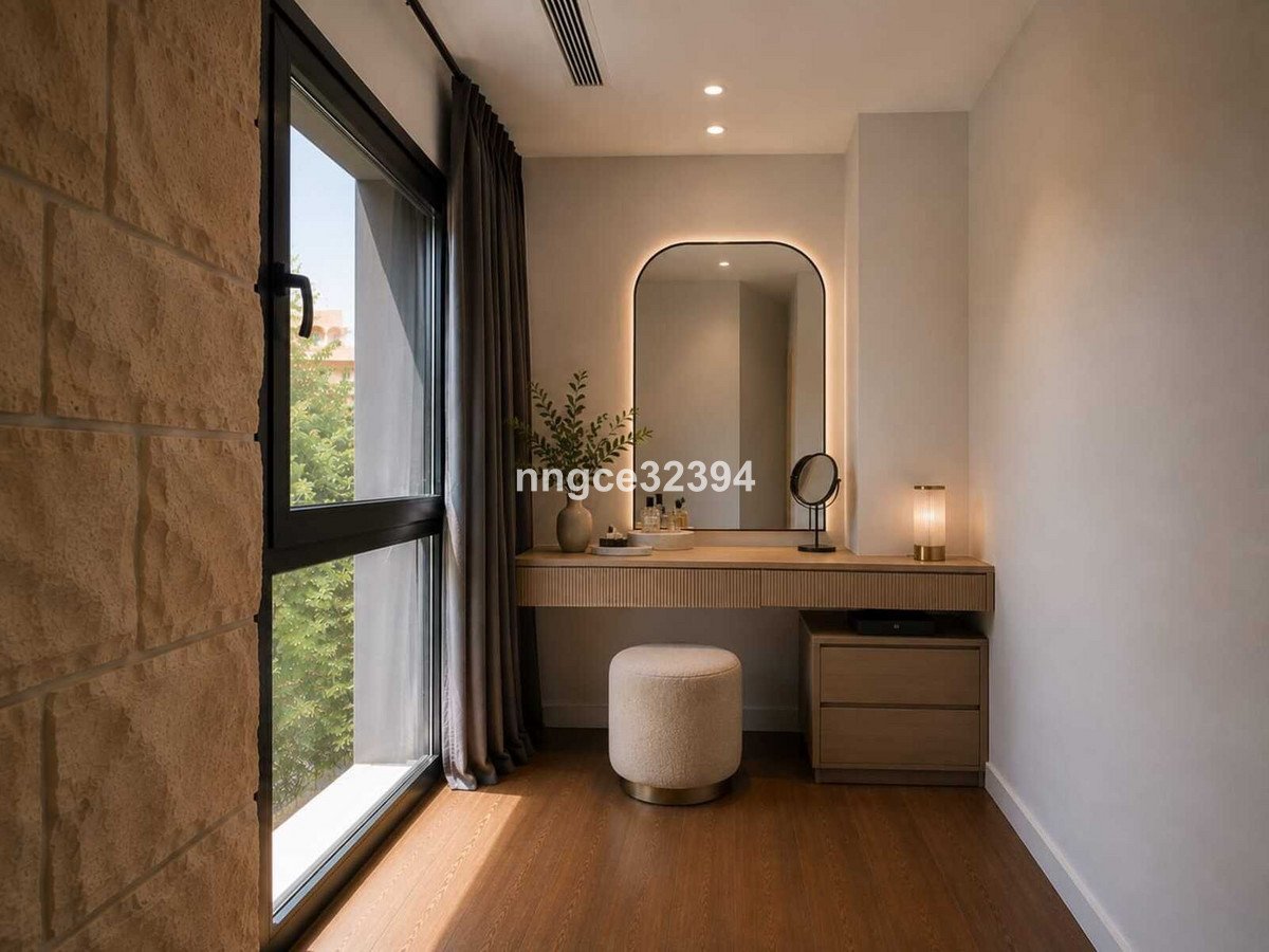 5 Bed Detached Villa in New Golden Mile