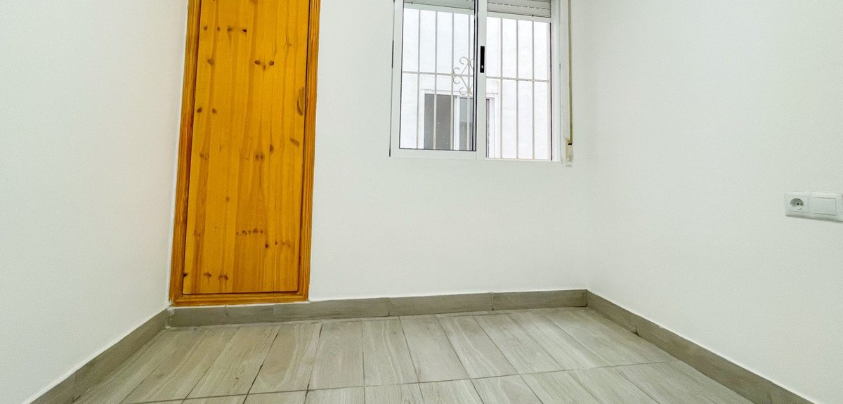 2 Bed Ground Floor Apartment in Torrevieja