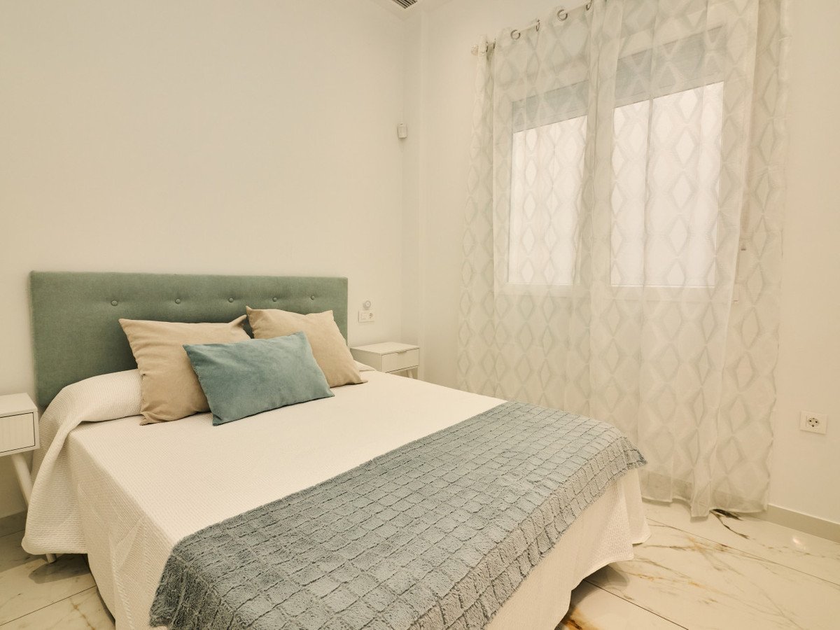 2 Bed Ground Floor Apartment in Torrevieja