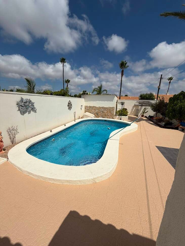 2 Bed Detached Villa in Lomas de Don Juan