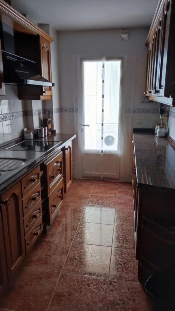 3 Bed Middle Floor Apartment in Elviria